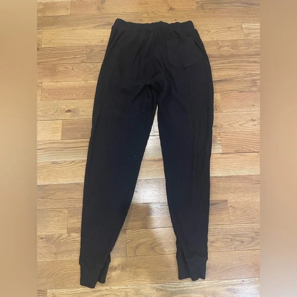 Alo Muse Black Sweatpants Size M - Picture 6 of 8